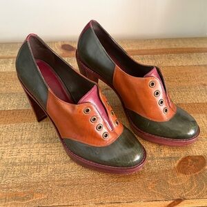 Cole Haan Stylish Green, Orange and Burgundy Heeled Shoes